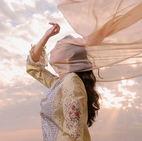 CHIKANKARI NIAMH (QAL-0061)