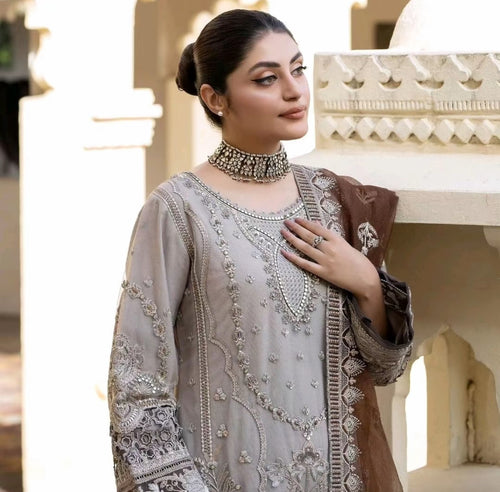 Imrozia Baad-E-Saaba Ready-to-Wear
GULBAHAR Make a statement in this formal wedding ensemble designed for women (IMZ-0019)