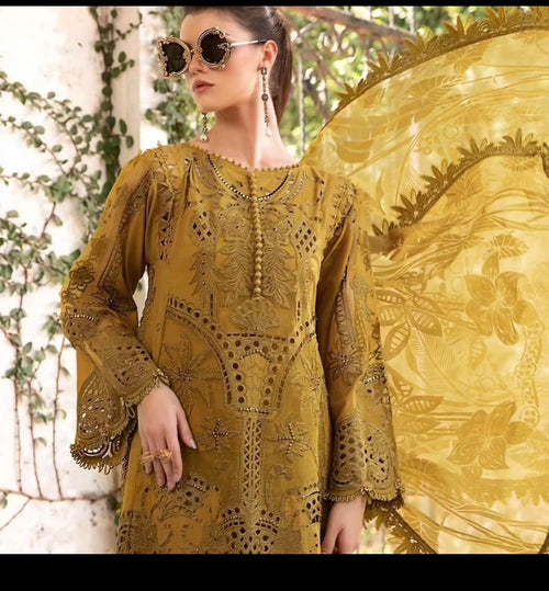 Maria B Luxury Lawn ! Stunning Outfit (MRB-0002)