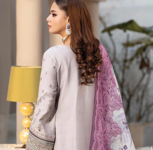 Majestic by Imroziah - new
Womenswear Clothing (IMZ-0036)