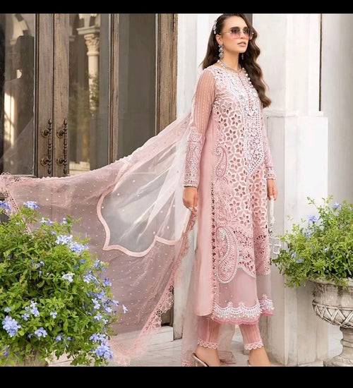 Maria B Luxury Lawn - Stunning
Outfit (MRB-0007)