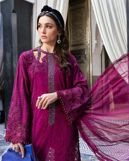3 Piece Embroidered Lawn Suit
(MRB-0043)