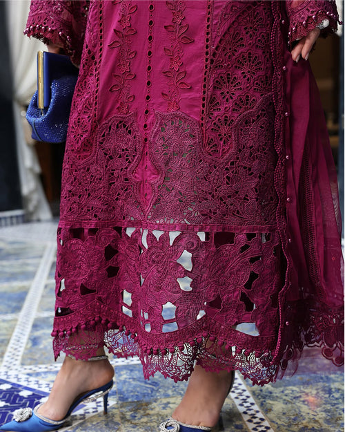 3 Piece Embroidered Lawn Suit
(MRB-0043)