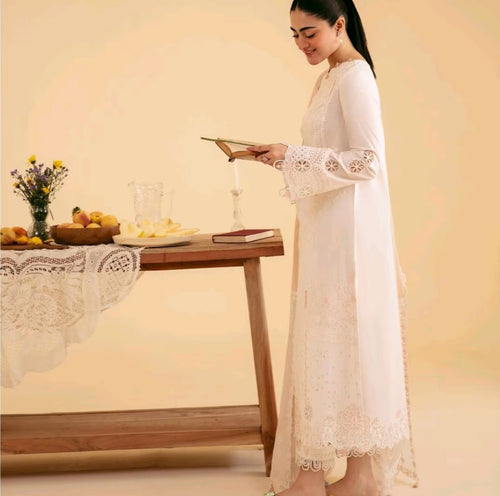 QLINEKARI LAWN CARMINE (QAL-0037)