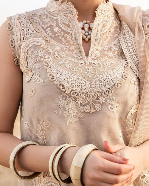 SOPHIA- SAHIL- LUXURY LAWN'25 ✨️(QAL-0146)